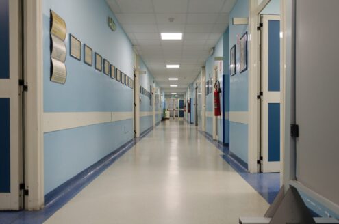 Al momento stai visualizzando Tragedia in ospedale: neonata di un anno e mezzo perde la vita, autopsia in arrivo