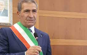 Scopri di più sull'articolo Corbo rimane sindaco di Canicattì: sfiducia bocciata dal consiglio