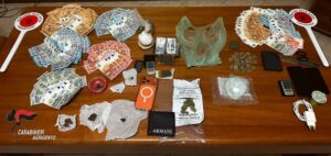 Scopri di più sull'articolo Spaccio di droga a Menfi: due 27enni arrestati dai carabinieri