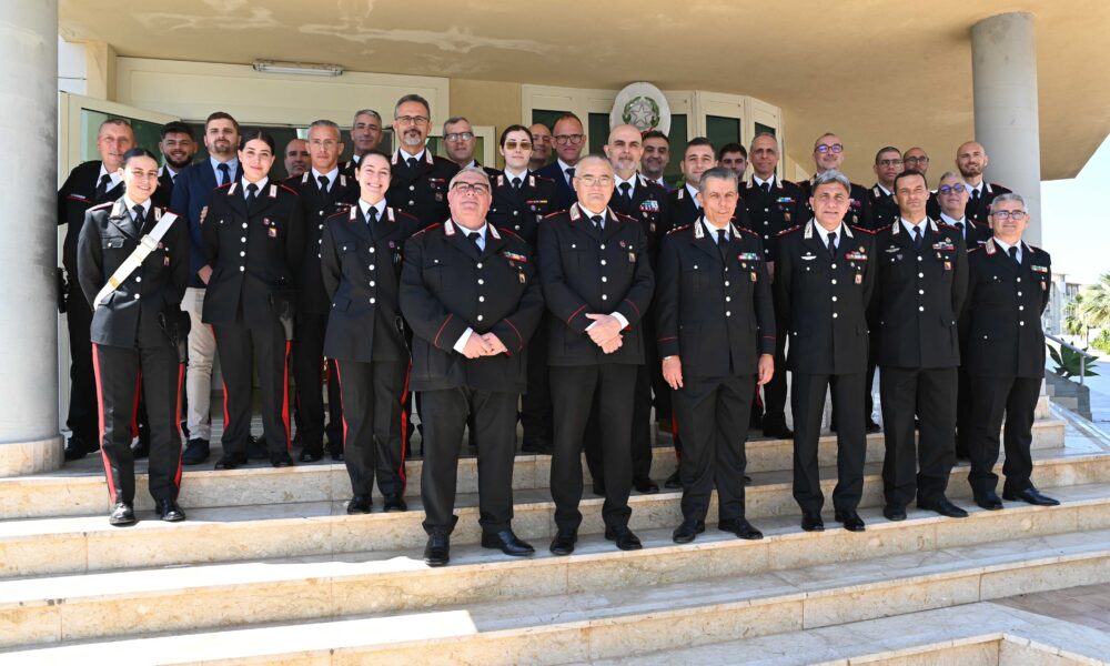 Al momento stai visualizzando Visita del generale Del Monaco alla compagnia dei Carabinieri di Sciacca