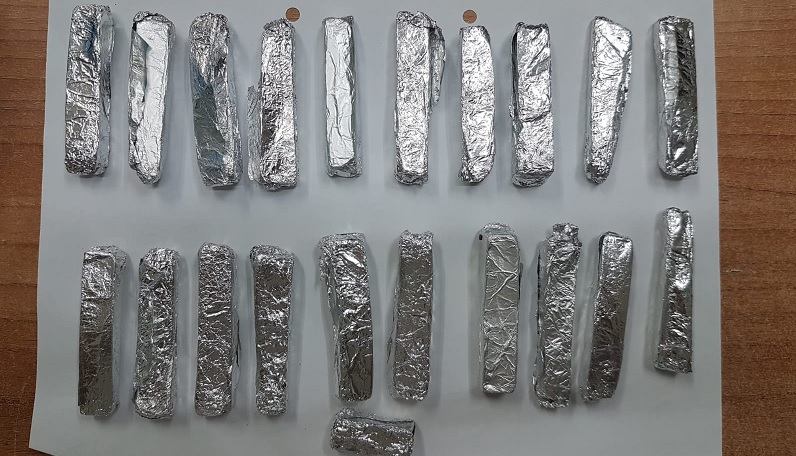 Al momento stai visualizzando Arrestato a Caltanissetta dopo il ritiro di 10 chili di hashish ad Agrigento