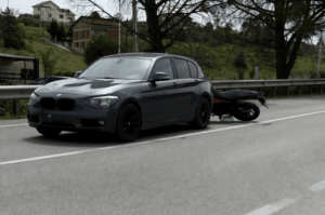 Scopri di più sull'articolo Incidente tra auto e moto sulla statale 189: un ferito sul posto