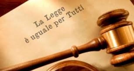 Al momento stai visualizzando Ex impiegato delle Poste sotto accusa: chiesti 9 anni per abusi e ricatti