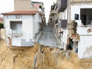 Scopri di più sull'articolo Dalla Regione altri 18 milioni per affrontare ciclone e frana: parte la fase due