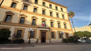 Scopri di più sull'articolo Prefettura sotto accusa: ritardi nella decisione sulla White list