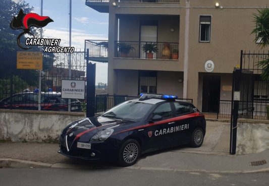 Al momento stai visualizzando Incendio a Ribera: distrutta l’auto di una cameriera durante la notte