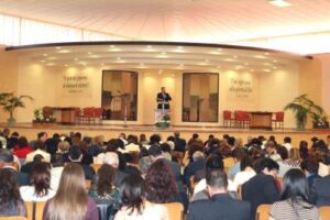 Scopri di più sull'articolo Commemorazione della morte di Gesù: i Testimoni di Geova si riuniscono