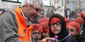 Scopri di più sull'articolo Acqua Vera accoglie le scuole: un’opportunità per gli studenti locali