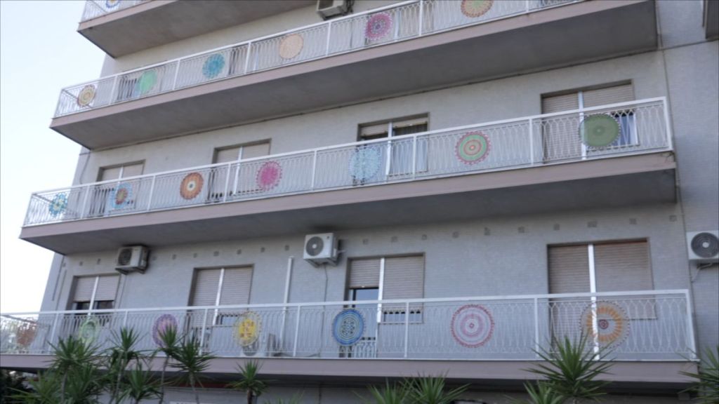 Scopri di più sull'articolo Villa Serena accoglie l’arte dei mandala: un nuovo percorso creativo a Palermo