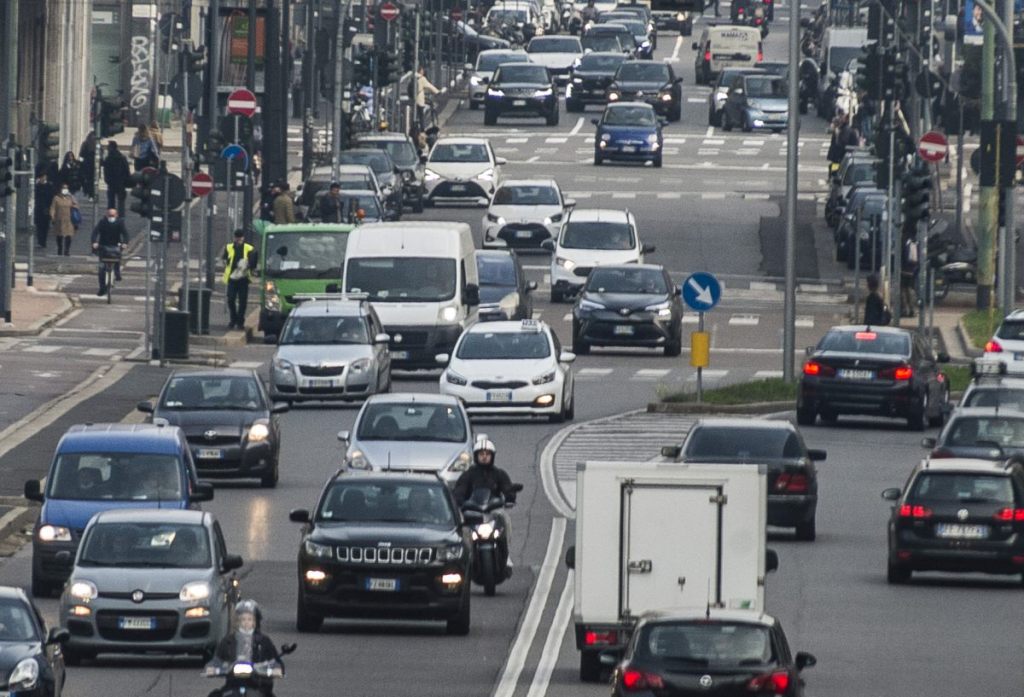 Al momento stai visualizzando Crescita del 11,58% per il mercato auto in Italia ad aprile