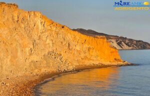 Scopri di più sull'articolo Crollo della falesia di Zingarello: urgente salvaguardare la costa maremica