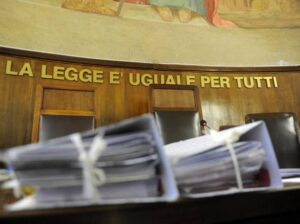 Scopri di più sull'articolo Due anni e quattro mesi di pena per una rapina da 20 euro