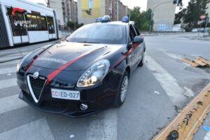 Scopri di più sull'articolo Arrestato un 40enne trovato con droga a bordo della sua auto
