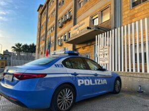 Scopri di più sull'articolo Fermati due sospetti dopo la rapina a un rappresentante di gioielli