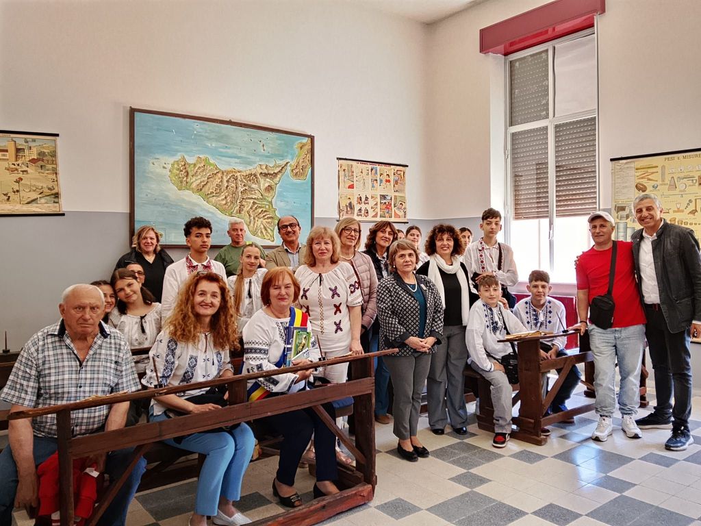 Al momento stai visualizzando Visita degli studenti della Nucet Technological High School ai luoghi di Sciascia