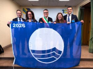 Scopri di più sull'articolo Menfi conquista la trentesima bandiera blu: un litorale da premio
