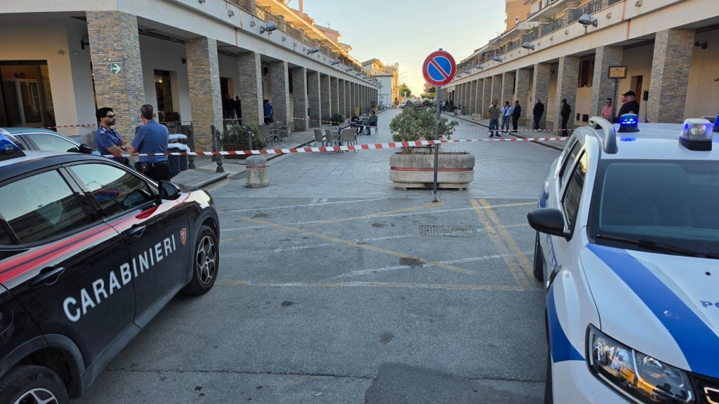 Al momento stai visualizzando Rissa tra giovani in piazza: intervengono i carabinieri, indagini avviate