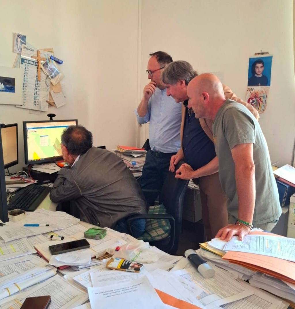 Al momento stai visualizzando Comitato denuncia: antenne telefoniche a Belvedere minacciano ambiente e archeologia