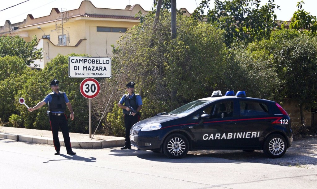 Scopri di più sull'articolo 77enne arrestato dopo aver sparato sei colpi di pistola al nipote