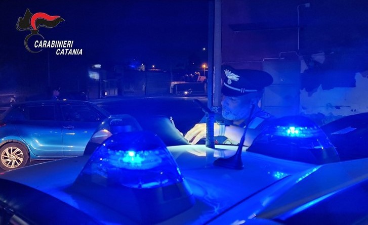 Al momento stai visualizzando Carabiniere travolto da auto di ladri in fuga: è in ospedale