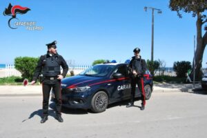 Scopri di più sull'articolo Arrestati turisti che hanno forzato un posto di blocco dei carabinieri