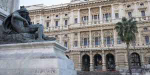 Scopri di più sull'articolo Cassazione annulla le condanne per truffe a Inps e Inail ad Agrigento