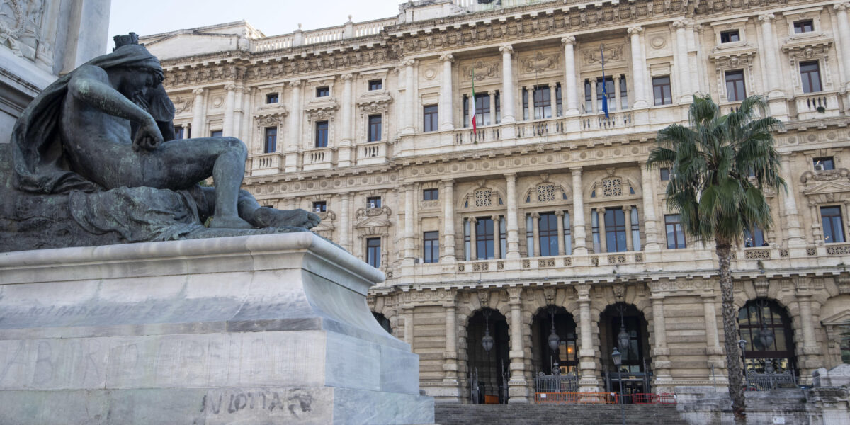 Al momento stai visualizzando Cassazione annulla le condanne per truffe a Inps e Inail ad Agrigento