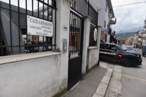 Scopri di più sull'articolo Sei arresti per truffa: smascherati falsi carabinieri che raggiravano anziani