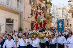 Scopri di più sull'articolo Licata celebra la Festa di Sant’Angelo: un evento che forgia l’identità locale