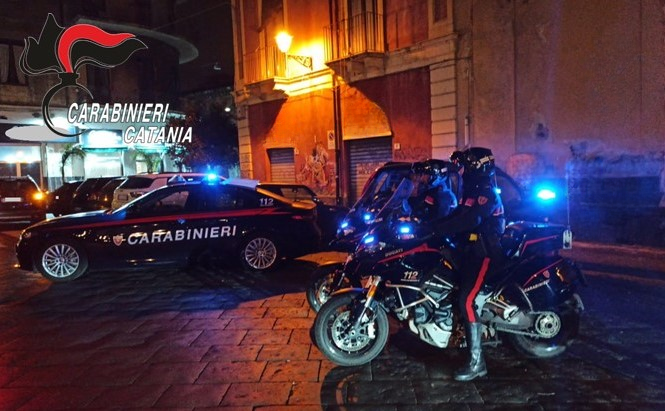 Scopri di più sull'articolo Arrestato un uomo per aggressione a una giovane donna in casa sua
