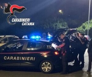 Scopri di più sull'articolo Quattro giovani denunciati per ricettazione dopo aver rubato un’auto