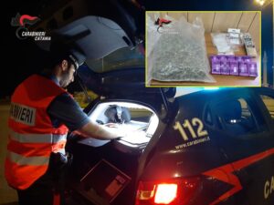Scopri di più sull'articolo Arrestato pusher trovato con due chili di droga nella propria abitazione