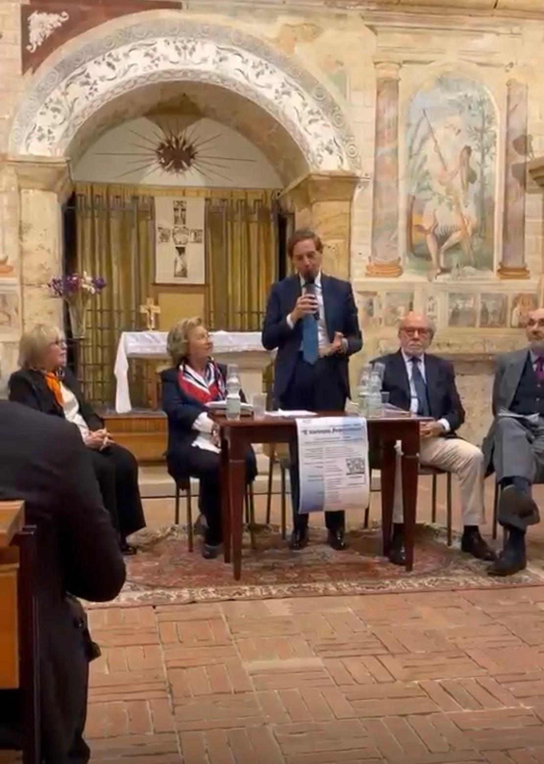 Scopri di più sull'articolo Giuseppina Mira incontra il Prefetto per presentare il suo libro