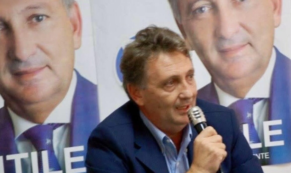 Scopri di più sull'articolo Luigi Gentile tra gli “impresentabili”: la lista della commissione Antimafia