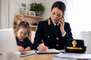 Scopri di più sull'articolo Conferenza “Mamme in divisa” alla caserma “Biagio Pistone” di Agrigento