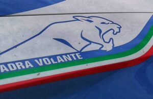 Scopri di più sull'articolo Un 26enne denunciato per aver lanciato mobili dal balcone ad Agrigento