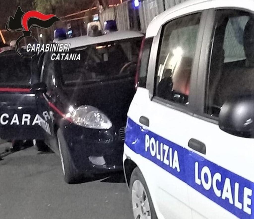 Al momento stai visualizzando Motociclista travolge un agente dopo aver ignorato l’alt: arrestato
