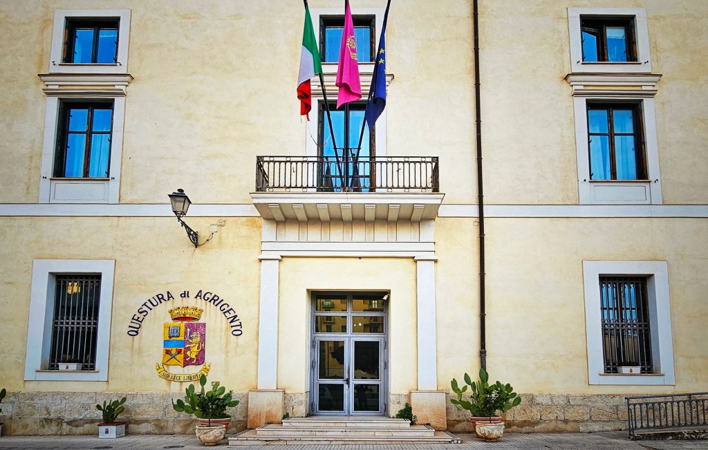 Al momento stai visualizzando Chiusura di due locali a Porto Empedocle e Ribera per legami con pregiudicati