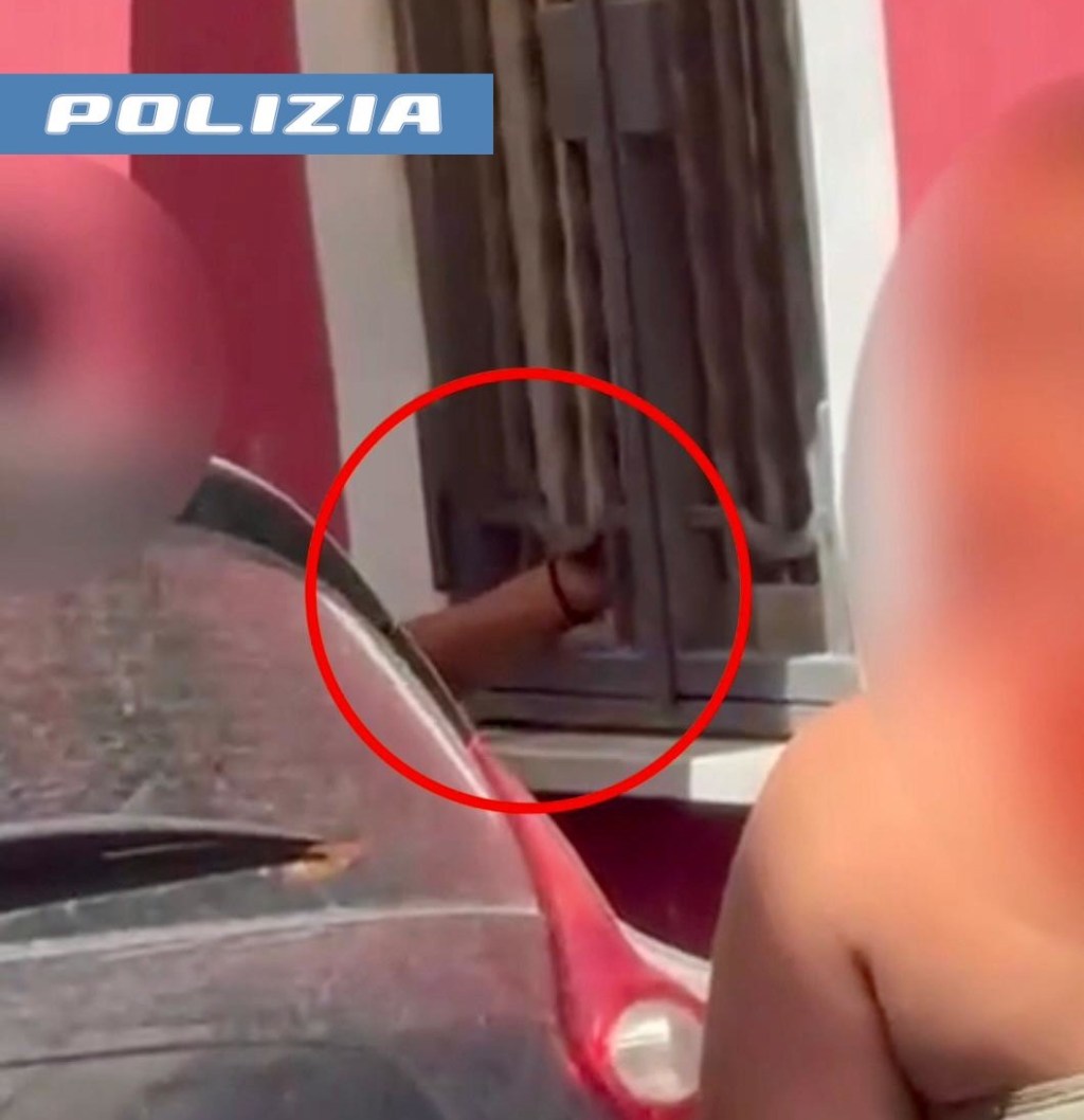 Al momento stai visualizzando Arrestato 49enne per spaccio mentre era ai domiciliari