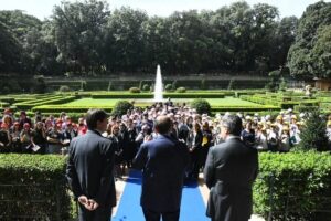 Scopri di più sull'articolo L’80° anniversario dell’Autonomia Siciliana celebrato con gli studenti da Schifani