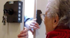 Scopri di più sull'articolo Siculiana, anziana truffata da falso carabiniere: furto da 30 mila euro