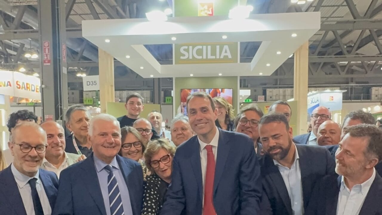 Al momento stai visualizzando Sicilia in vetrina a Milano: 44 aziende brillano al Tutto Food