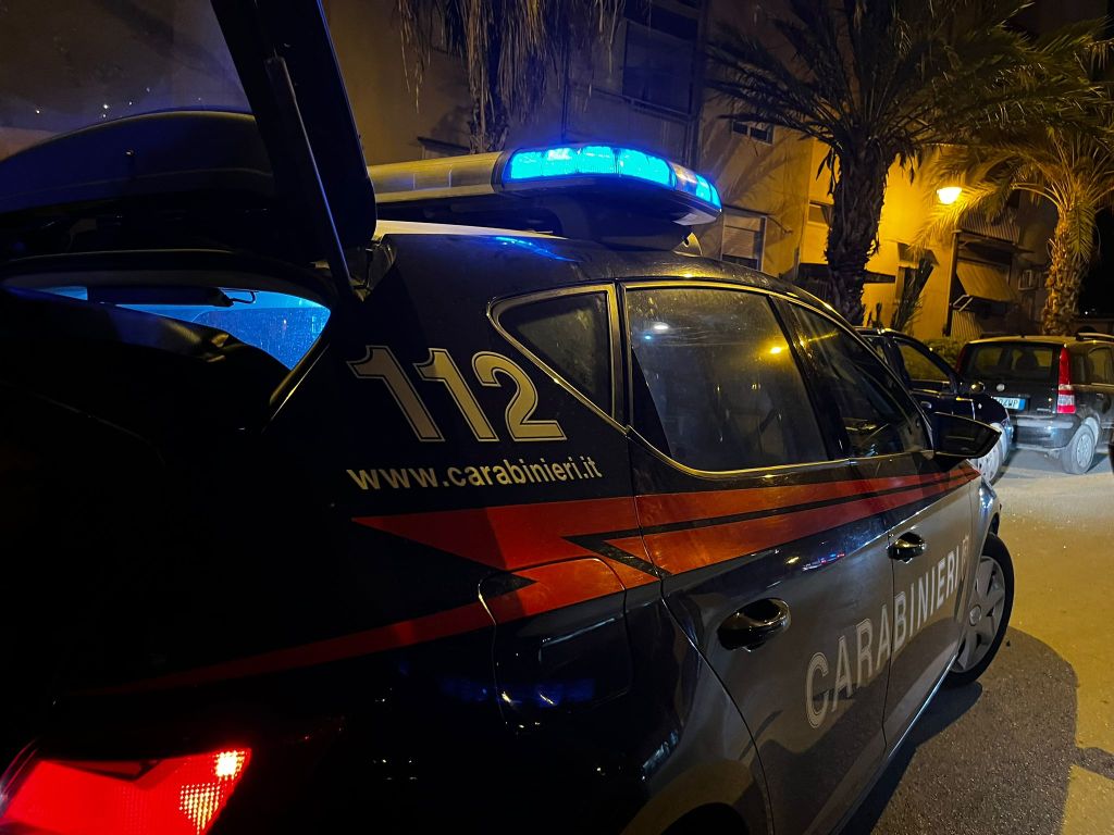 Al momento stai visualizzando Incendiata l’auto di un cuoco a Palma di Montechiaro: scattano le indagini