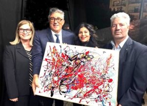 Scopri di più sull'articolo Festa del 1 Maggio a Raffadali: Giusy Ferreri incanta e Meli regala un quadro.
