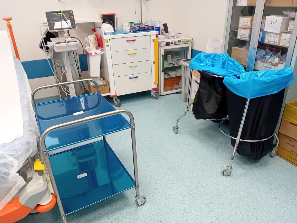 Al momento stai visualizzando Calcio e solidarietà: attrezzature mediche donate al Pronto soccorso di Canicattì