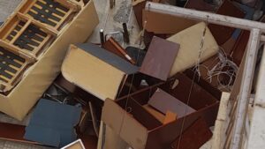 Scopri di più sull'articolo Degrado in via Venezia e via Bologna: strade trasformate in discariche