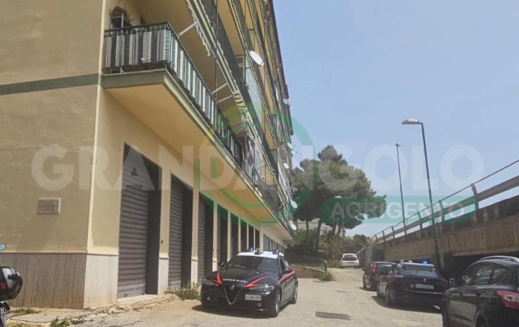 Al momento stai visualizzando Bimbo di 10 anni caduto dal balcone ad Agrigento, ora è salvo
