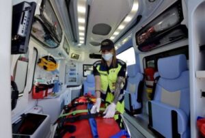 Scopri di più sull'articolo Incidente mortale tra due auto: un morto e quattro feriti gravi