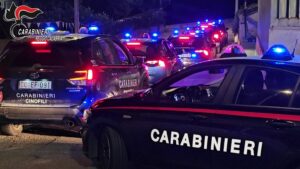 Scopri di più sull'articolo Notte di terrore a Racalmuto: banda colpisce gioielleria con un escavatore