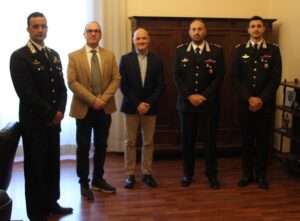 Scopri di più sull'articolo Congratulazioni del Comandante Provinciale ai Carabinieri per l’operazione antidroga a Licata